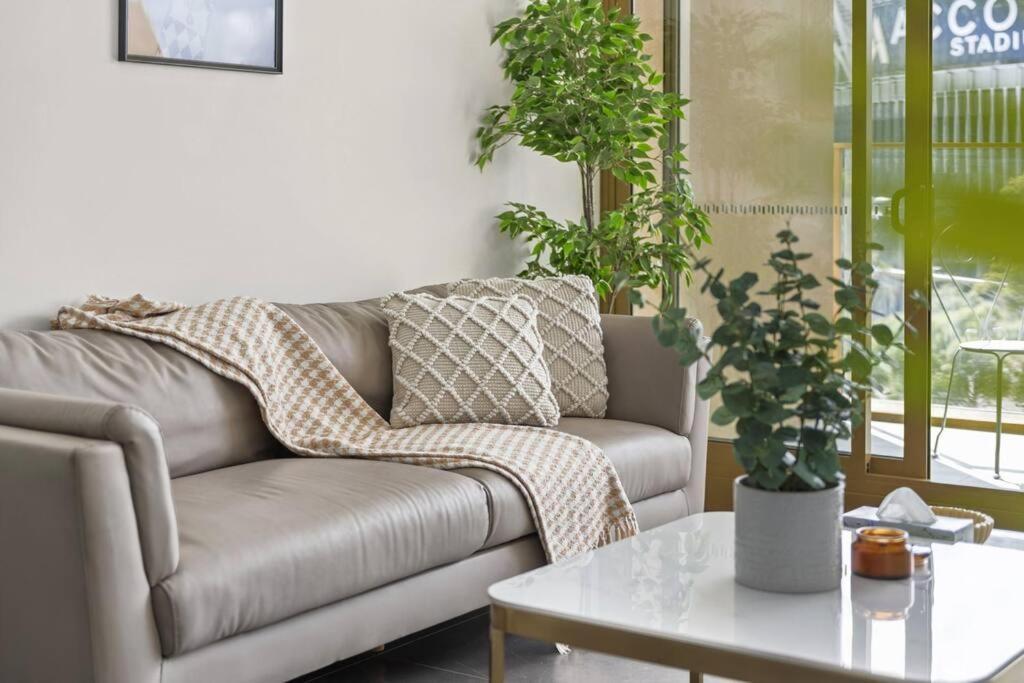 Style Living One Bedroom Olympic Park Apartment *